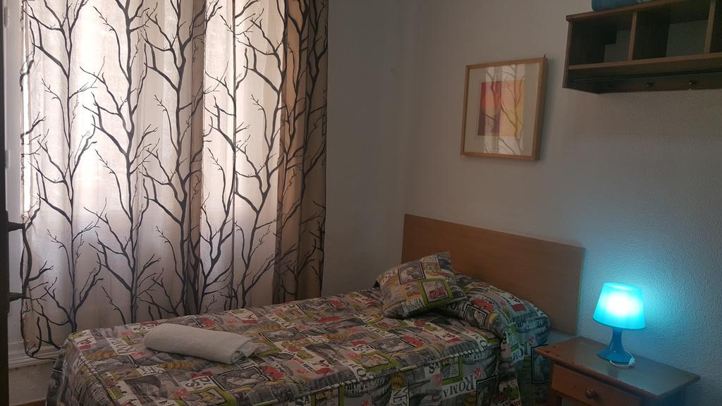 Guest house Helena 2*